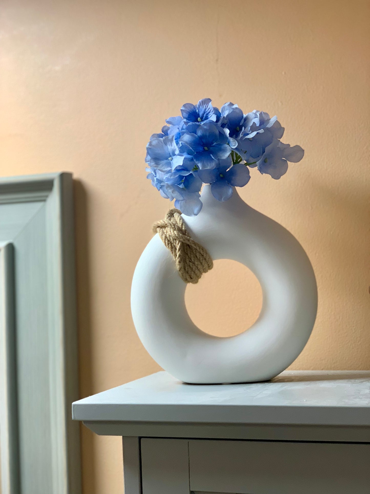 Roped Donut Vase