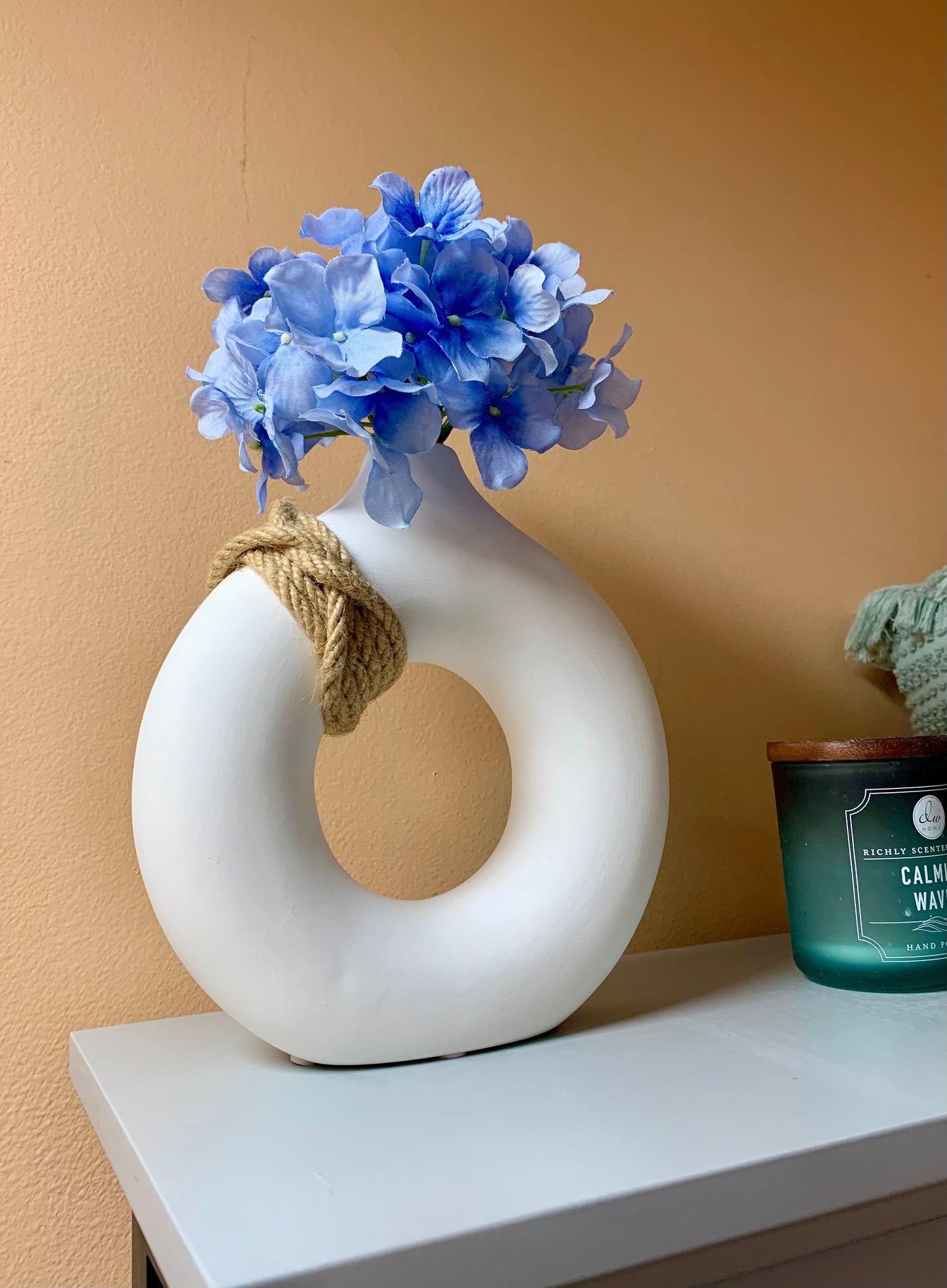Roped Donut Vase